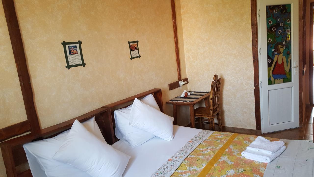 Machanents Art Hotel Vagharshapat Εξωτερικό φωτογραφία