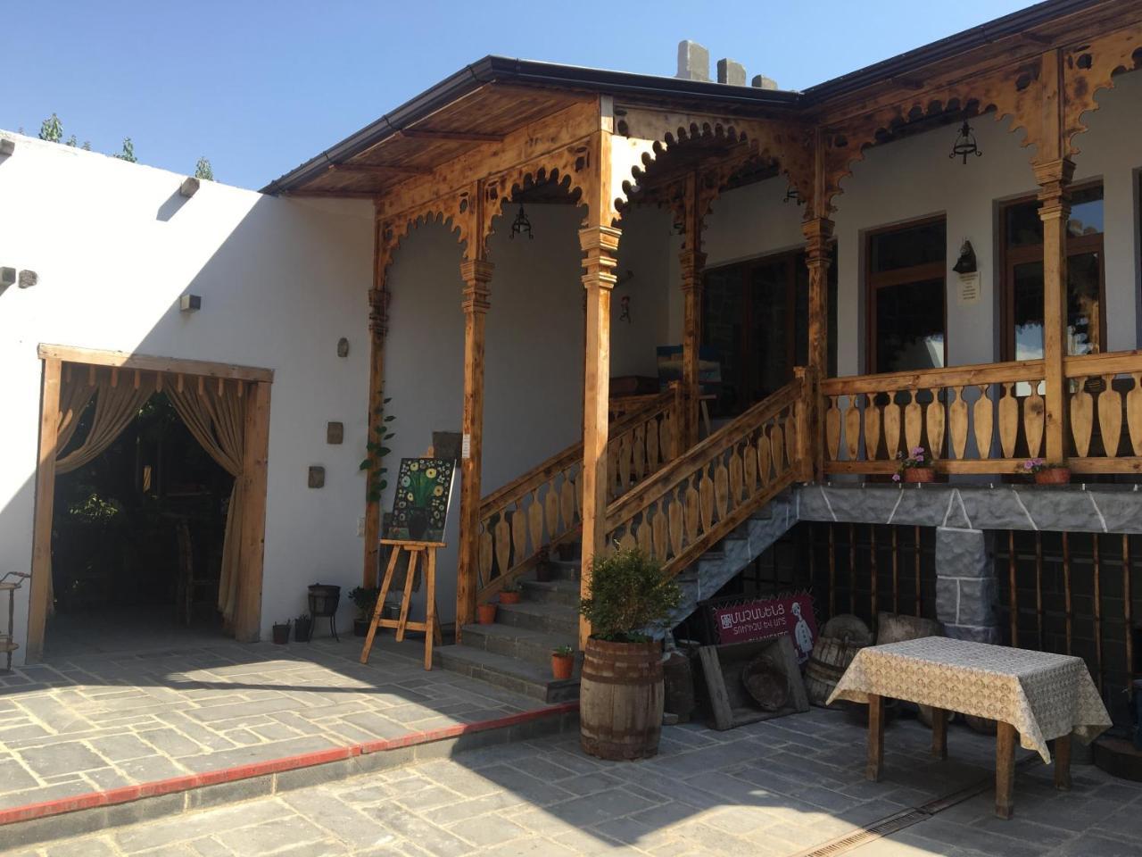 Machanents Art Hotel Vagharshapat Εξωτερικό φωτογραφία
